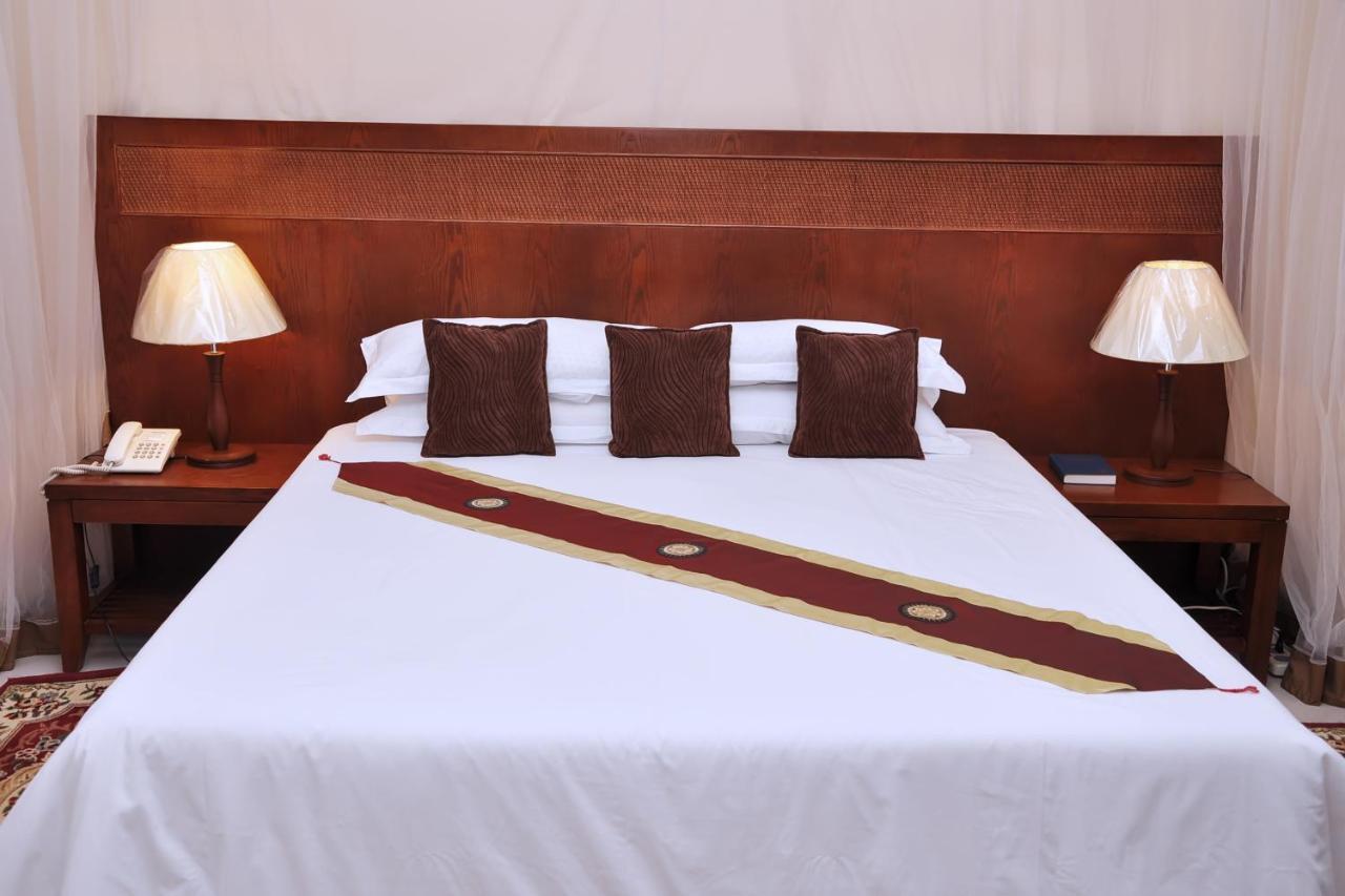 Garr Hotel Кигали Экстерьер фото